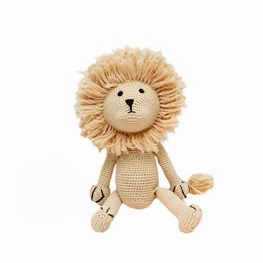 finished hand-knitted sunny lion plush,it is made of pure cotton, soft to the touch, safe and environmentally friendly, and can be chewed by babies without any problem.